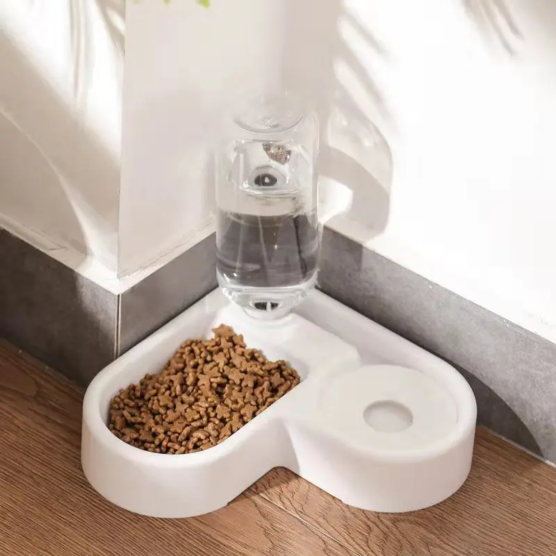 Easy Rider Pet Feeder